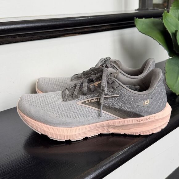 Brooks Launch 10 running shoes women’s 9  neutral cushioned sneakers - Picture 4 of 6